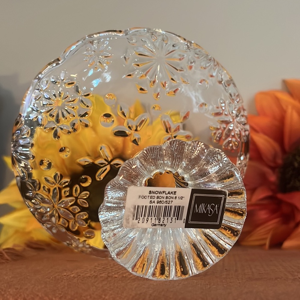 Mikasa snowflake glass decor christmas decor - Picture 6 of 7